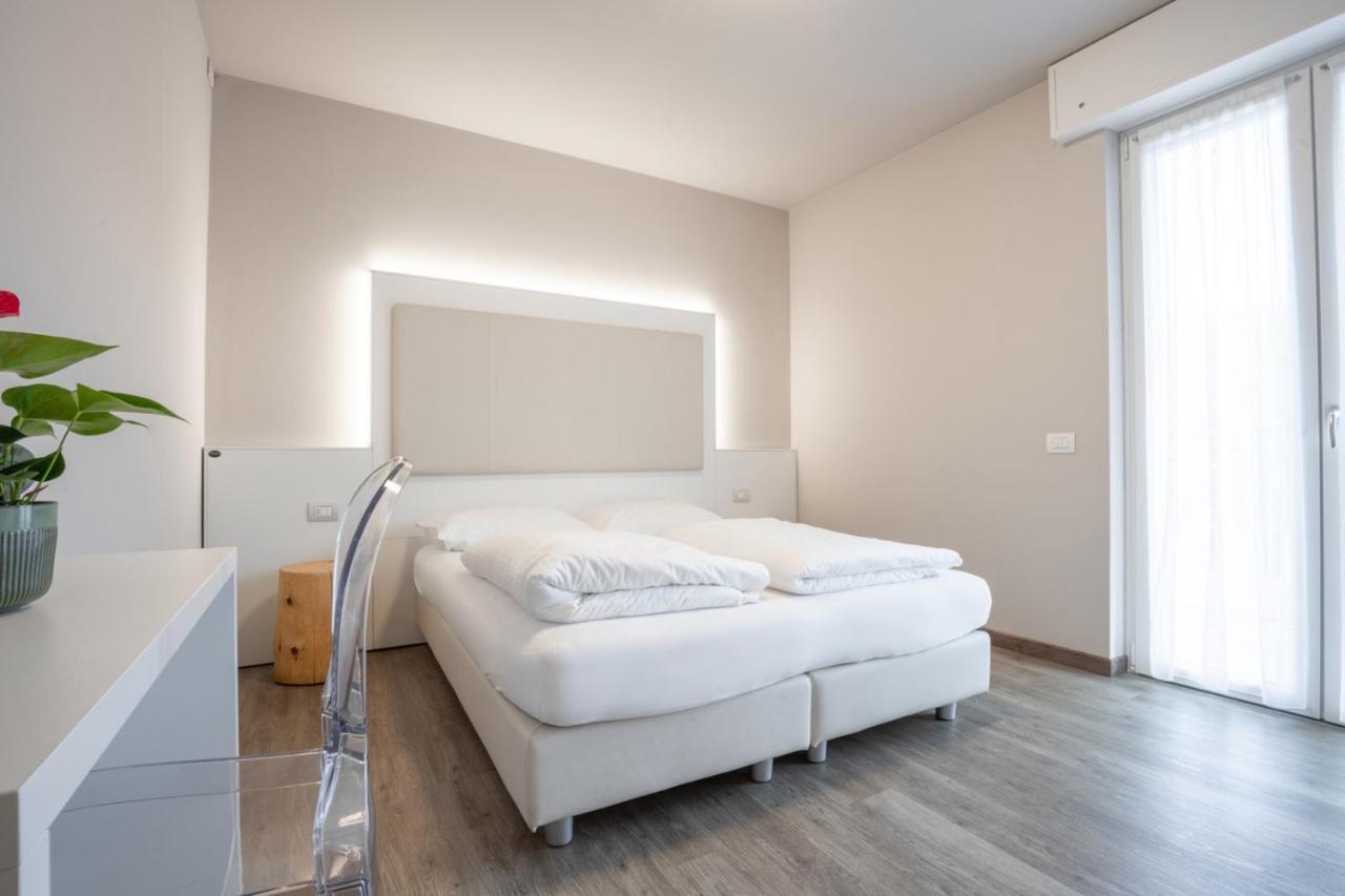 Hotel Rolly Riva del Garda Exterior photo